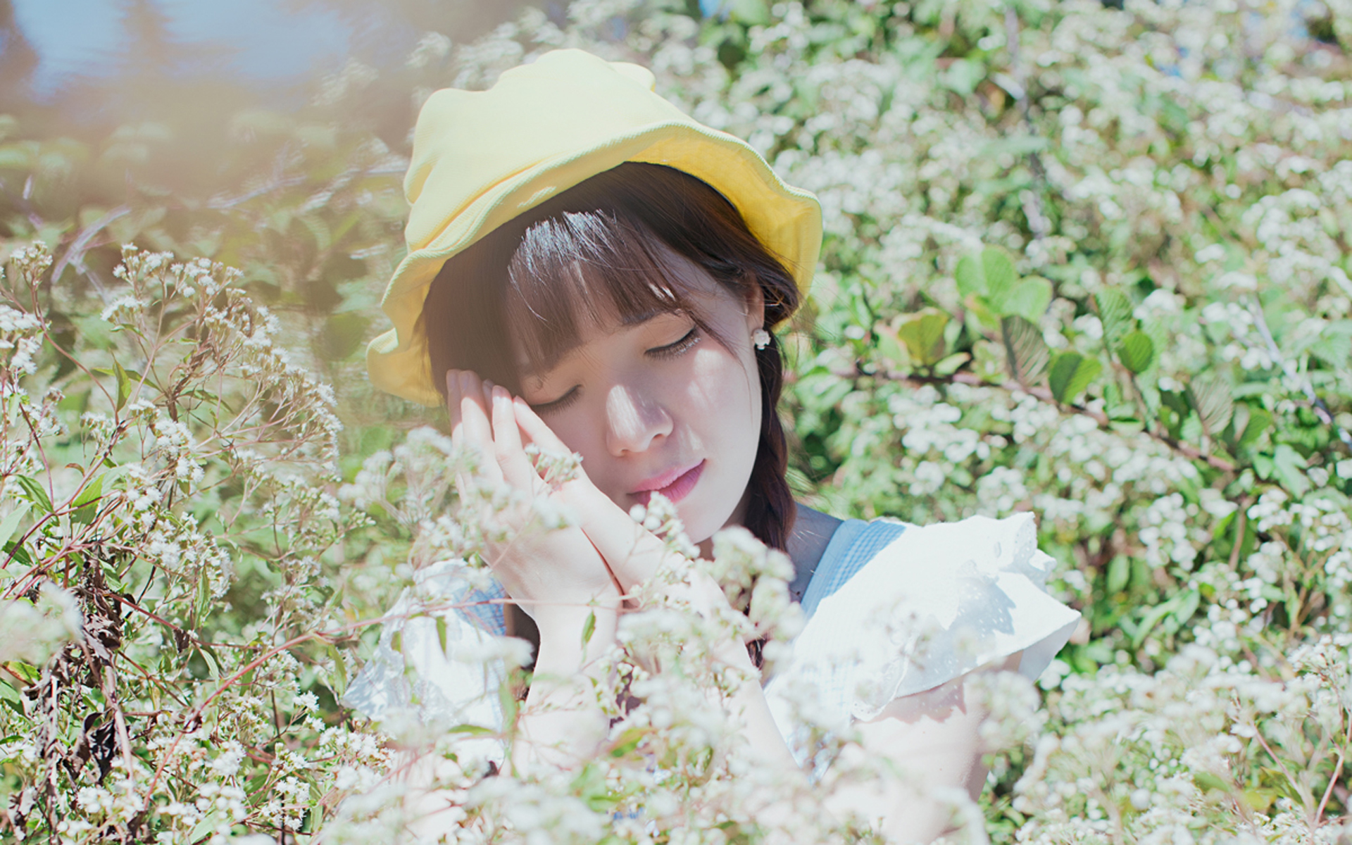 她的女体照片无删减